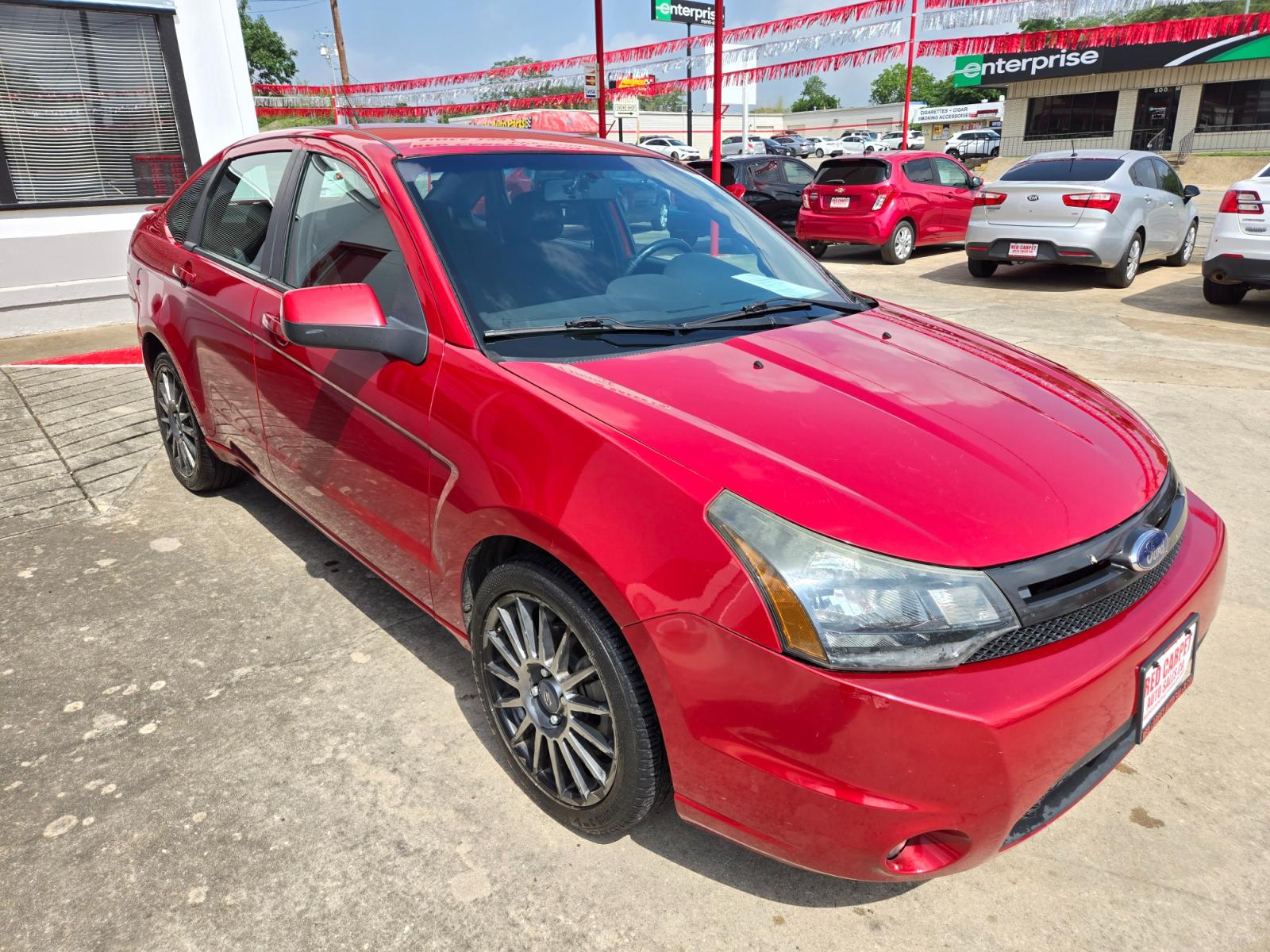 2010 Ford Focus (1FAHP3GN7AW) with an 2.0L I4 F DOHC 16V engine, Automatic transmission, located at 503 West Court, Seguin, TX, 78155, (830) 379-3373, 29.568621, -97.969803 - 2010 Ford Focus SES Sedan with a 2.0L I4 F DOHC 16V, Automatic, Tilt, Cruise, AM/FM/CD/AUX Stereo, Power Windows, Locks and Side Mirrors, Bluetooth, Alloy Wheels, Rear Defroster and more!! - Photo #1